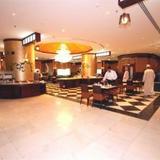 Al Bustan Tower Hotel Suites — фото 3