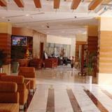 Ramee Guestline Deira Hotel Apartments — фото 2