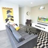 Cremorne Self Contained One-Bedroom Apartment (5WIN) — фото 2