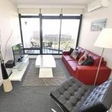 Pyrmont Self-Contained Modern One-Bedroom Apartment (704JB) — фото 2