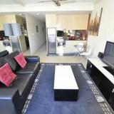 Pyrmont Self-Contained Modern Studio Apartment (706JB) — фото 2