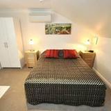 Pyrmont Self-Contained Modern Studio Apartment (93S3PVR) — фото 1