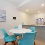 Accommodate Canberra - IQ Smart Apartments Braddon — фото 1