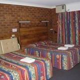 Estuary Motor Inn & Apartments — фото 1
