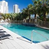 Broadbeach Savannah Hotel — фото 1