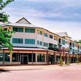 Outrigger In The Village — фото 1