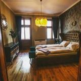Luxury 3 Bedroom Apartment Sofia Center — фото 1