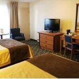 Travelodge At The Falls — фото 1