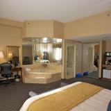 Гостиница Monte Carlo Inn Vaughan Suites — фото 2