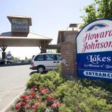 Howard Johnson Hotel And Suites, Victoria Elk Lake — фото 1