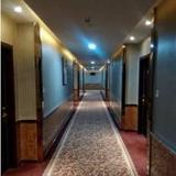 Chengde Yikai Business Inn — фото 1
