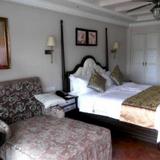 Гостиница Sanya Yalong Bay Sintra Suites — фото 1