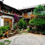 Lijiang Oak Garden Inn — фото 2