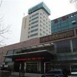Yu Huang Ding Hotel Yantai — фото 1