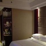 Hollyear Hotel Ningxiang — фото 1