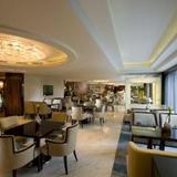 Гостиница Hilton Shanghai Hongqiao — фото 2