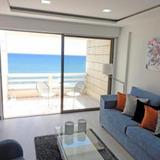 Lazuli Beachfront Apartment 253 — фото 3