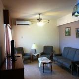 Surf & Sun Holiday Apartments — фото 1