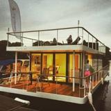 VIPliving Houseboat — фото 1