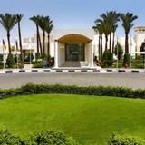 Гостиница Hilton Hurghada Long Beach — фото 2
