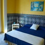 La Casa Amarilla Rooms & Suites — фото 3