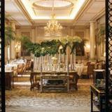 Four Seasons Hotel George V Paris — фото 3