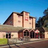ibis London Luton Airport — фото 1