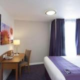 Гостиница Premier Inn Scarborough — фото 3