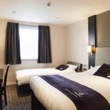 Гостиница Premier Inn Witney — фото 3