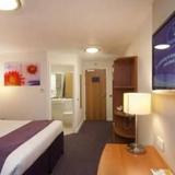 Гостиница Premier Inn Inverness Centre - Milburn Rd — фото 2