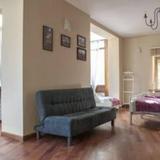 Old Tbilisi Home with Sunny Terrace — фото 1