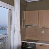 Three-Bedroom Apartment-Piraeus — фото 3
