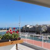 Piraeus Apartment with Endless View — фото 1