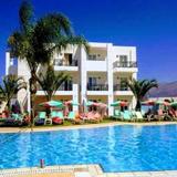 Yiannis Manos Hotel Resort — фото 1