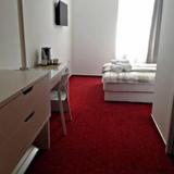 Гостиница Red Carpet Rooms — фото 3