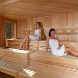 Holiday Beach Budapest Wellness Hotel with Sauna Park — фото 2