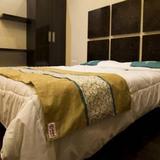 Гостиница OYO Rooms Athwa Gate Surat — фото 1
