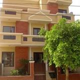 Ahuja Residency Gurgaon Service Apartment — фото 2