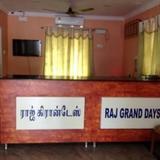 Raj Grand Days Hotel — фото 2