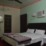 Hotel Sandeep — фото 1