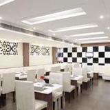 Hotel Poonam Plaza — фото 1