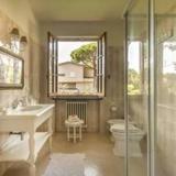 Forte dei Marmi renewed 6 bedroom villa — фото 2