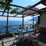 Amalfi View Cottage — фото 3
