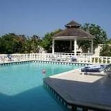 7 BR Villa with Pool & Tennis Court - Ocho Rios — фото 2