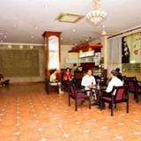 Town View Hotel Khan 7 Makara — фото 1
