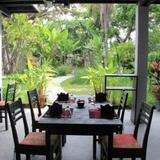 Ashia Hotel & Lounge — фото 1