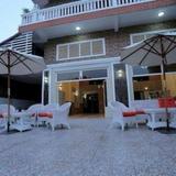 Гостиница JohnSon Beach — фото 1