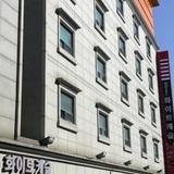White Castle Hotel — фото 2