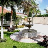 Гостиница Residencial Tulipanes Cancun — фото 1