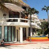 Гостиница Playa Palms Beachfront — фото 1